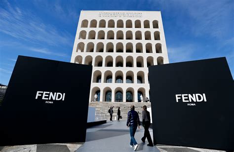 inaugurazione palazzo fendi roma|sede fendi roma.